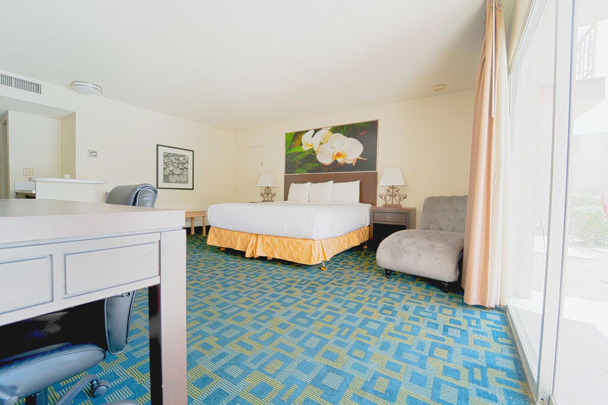 Royal Plaza Inn Indio Exterior photo