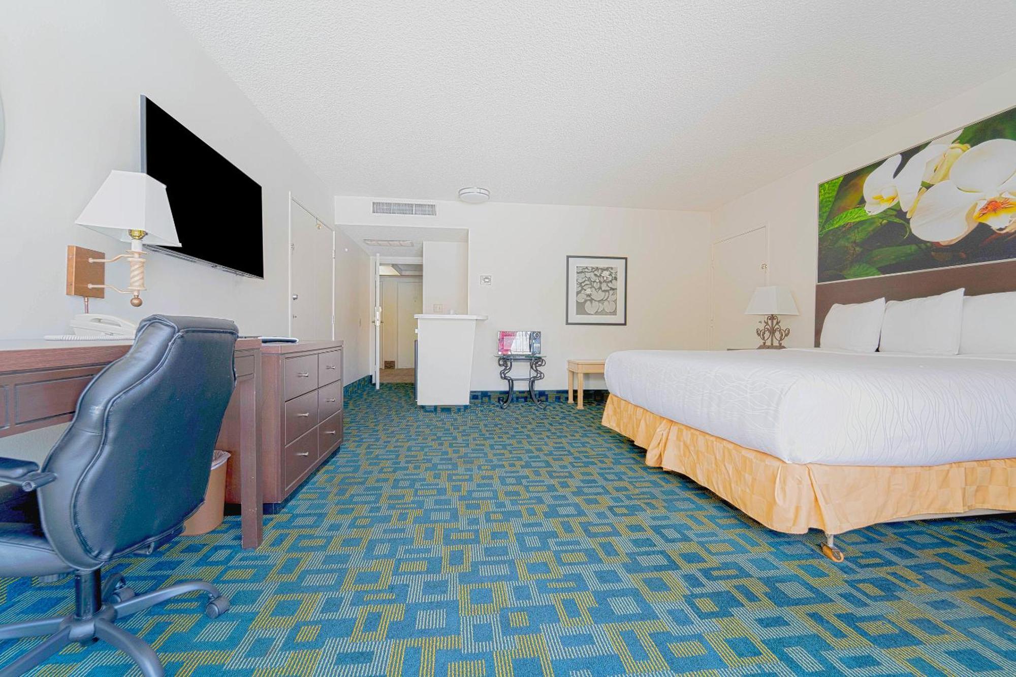 Royal Plaza Inn Indio Exterior photo